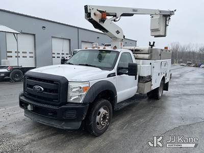 Versalift -, Telescopic Non-Insulated Bucket Truck