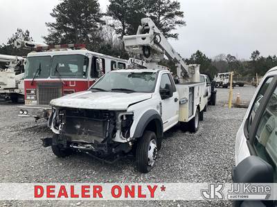 Altec AT235, 40 ft, Articulating & Telescopic Non-Insulated Bucket Truck