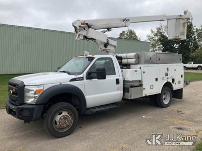 Altec AT200-A, 35 ft, Telescopic Non-Insulated Bucket Truck