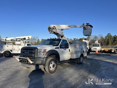 Altec AT200-A, 35 ft, Telescopic Non-Insulated Bucket Truck