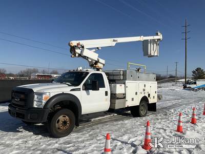 Altec AT200-A, 35 ft, Telescopic Non-Insulated Bucket Truck