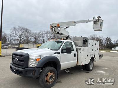 Altec AT200-A, 35 ft, Telescopic Non-Insulated Bucket Truck