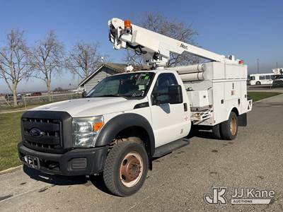 Altec AT200A, 35 ft, Articulating & Telescopic Bucket
