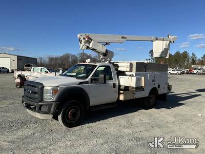 Altec AT200-A, 35 ft, Telescopic Non-Insulated Bucket Truck