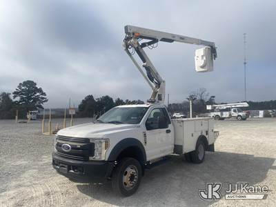 Versalift SST36NE-01, 41 ft, Articulating & Telescopic Non-Insulated Bucket Truck