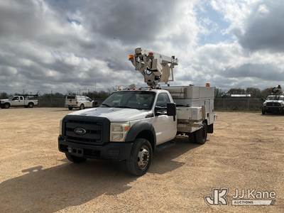 Altec AT200A, 35 ft, Telescopic Non-Insulated Bucket Truck