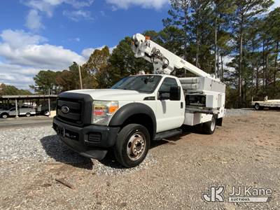 Altec AT200-A, 35 ft, Telescopic Non-Insulated Bucket Truck