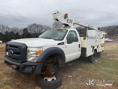 ETI ETT29-SNT, 34 ft, Telescopic Insulated Bucket Truck