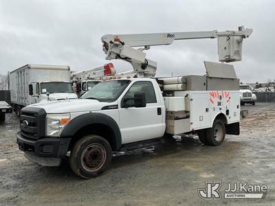 Altec AT200-A, 35 ft, Telescopic Non-Insulated Bucket Truck
