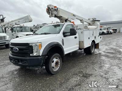 Altec AT200A, 35 ft, Telescopic Non-Insulated Bucket Truck