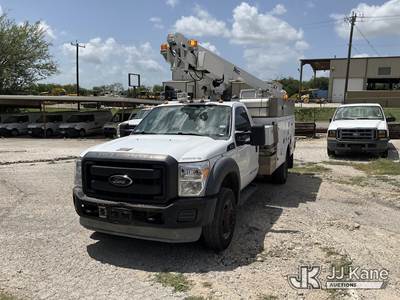 Altec AT200-A, 35 ft, Telescopic Non-Insulated Bucket Truck