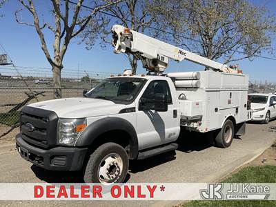 Altec AT200A, 35 ft, Telescopic Bucket Truck