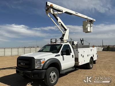 Versalift SST36N, 41 ft, Articulating & Telescopic Non-Insulated Bucket Truck