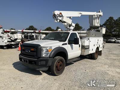 Altec AT200-A, 35 ft, Telescopic Non-Insulated Bucket Truck
