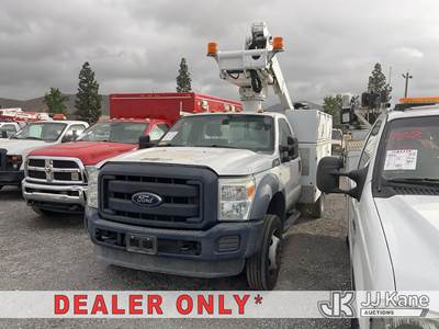 Altec AT235, 350 Lb 40 ft, Articulating & Telescopic Bucket