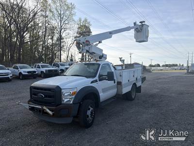 Altec AT200-A, 35 ft, Telescopic Non-Insulated Bucket Truck