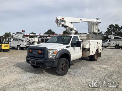 Altec AT200-A, 35 ft, Telescopic Non-Insulated Bucket Truck