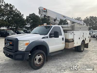 Altec AT200-A, 35 ft, Telescopic Non-Insulated Bucket Truck