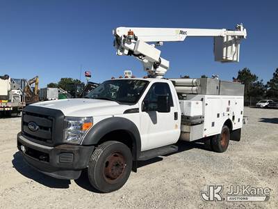 Altec AT200A, 35 ft, Telescopic Non-Insulated Bucket Truck