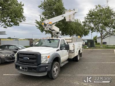 Altec AT200-A, 35 ft, Telescopic Bucket Truck