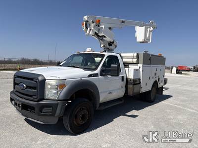 Altec AT200-A, 35 ft, Telescopic Non-Insulated Bucket Truck