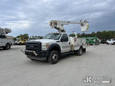 Altec AT200-A, 35 ft, Telescopic Non-Insulated Bucket Truck