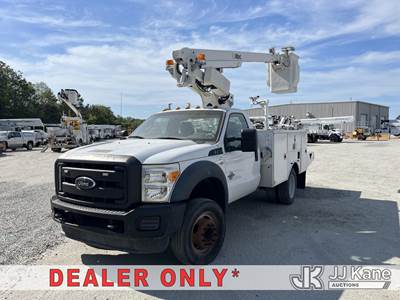 Altec AT200-A, 35 ft, Telescopic Bucket Truck