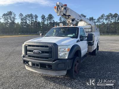 Altec AT200-A, 35 ft, Telescopic Non-Insulated Bucket Truck