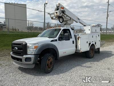 Altec AT235, 40 ft, Articulating & Telescopic Bucket Truck