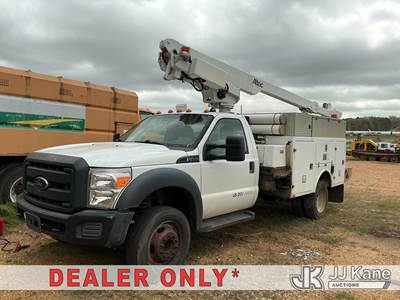 Altec AT200-A, 35 ft, Telescopic Non-Insulated Bucket Truck