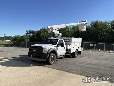 Altec AT200A, 35 ft, Telescopic Non-Insulated Bucket Truck
