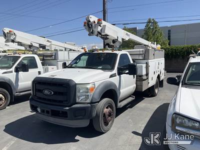 Altec AT200A, 35 ft, Telescopic Non-Insulated Bucket Truck