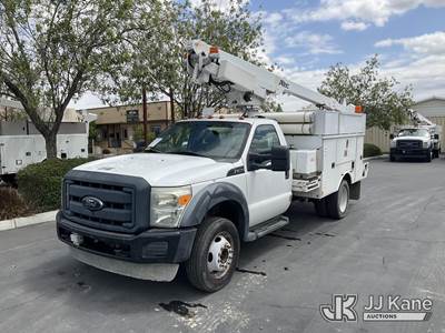 Altec AT200A, 35 ft, Telescopic Non-Insulated Bucket Truck