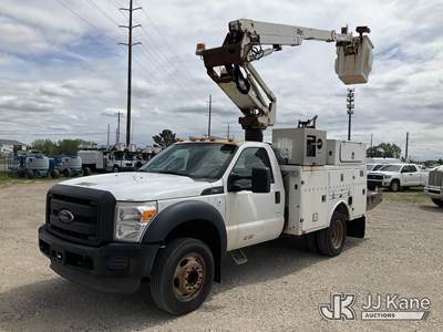 Altec AT235, 40 ft, Articulating & Telescopic Non-Insulated Bucket Truck