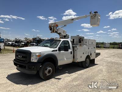 Altec AT200-A, 35 ft, Telescopic Bucket Truck