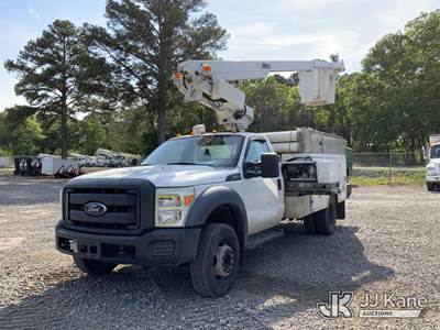 Altec AT200A, 35 ft, Telescopic Non-Insulated Bucket Truck