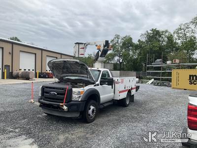 Versalift TEL29N-03, 34 ft, Non-Insulated Bucket Truck