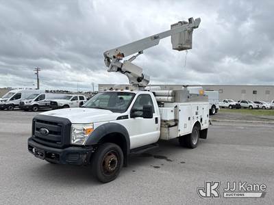 Altec AT200A, 35 ft, Telescopic Non-Insulated Bucket Truck