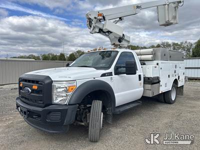 Altec AT200A, 35 ft, Telescopic Non-Insulated Bucket Truck