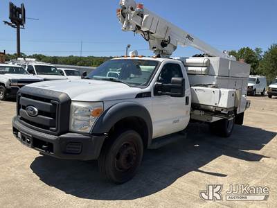 Altec AT200-A, 35 ft, Telescopic Non-Insulated Bucket Truck