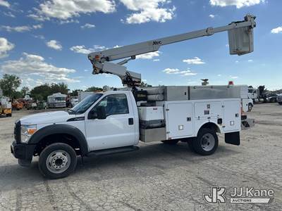 Altec AT200A, 35 ft, Telescopic Non-Insulated Bucket Truck