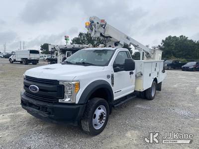 Altec AT200-A, 36 ft, Telescopic Non-Insulated Bucket Truck