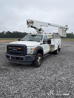 Altec AT200-A, 35 ft, Telescopic Non-Insulated Bucket Truck
