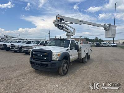 Altec AT235, 40 ft, Articulating & Telescopic Bucket Truck