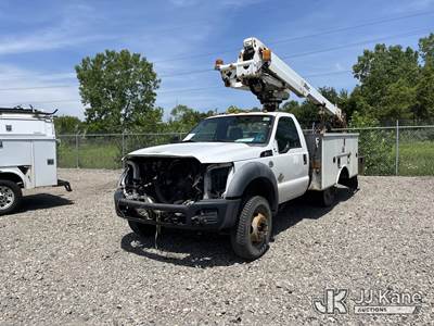 Altec AT235, Articulating & Telescopic Bucket Truck