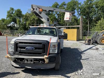 Versalift TEL29N-03, 34 ft, Non-Insulated Bucket Truck