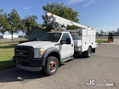 Altec AT200-A, Telescopic Non-Insulated Bucket Truck