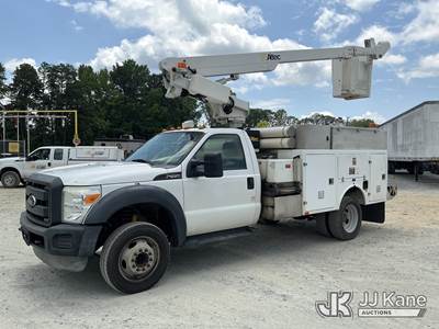 Altec AT200-A, 35 ft, Telescopic Non-Insulated Bucket Truck