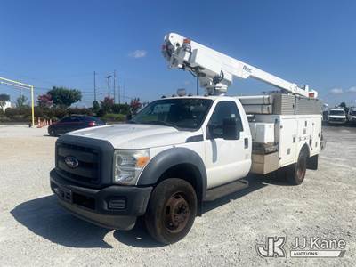 Altec AT200A, 35 ft, Telescopic Non-Insulated Bucket Truck