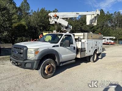 Altec AT200-A, 35 ft, Telescopic Non-Insulated Bucket Truck